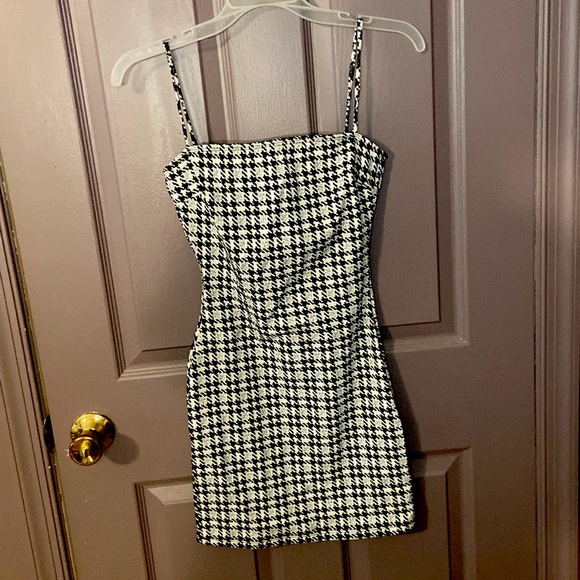 Windsor Dresses & Skirts - Juniors Windsor Black and White Houndstooth Size Small Dess